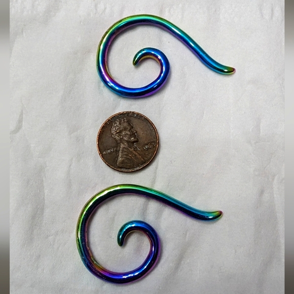 8g 1 pair of Rainbow anodized titanium clunky large spirals gauged earrings - Picture 4 of 8